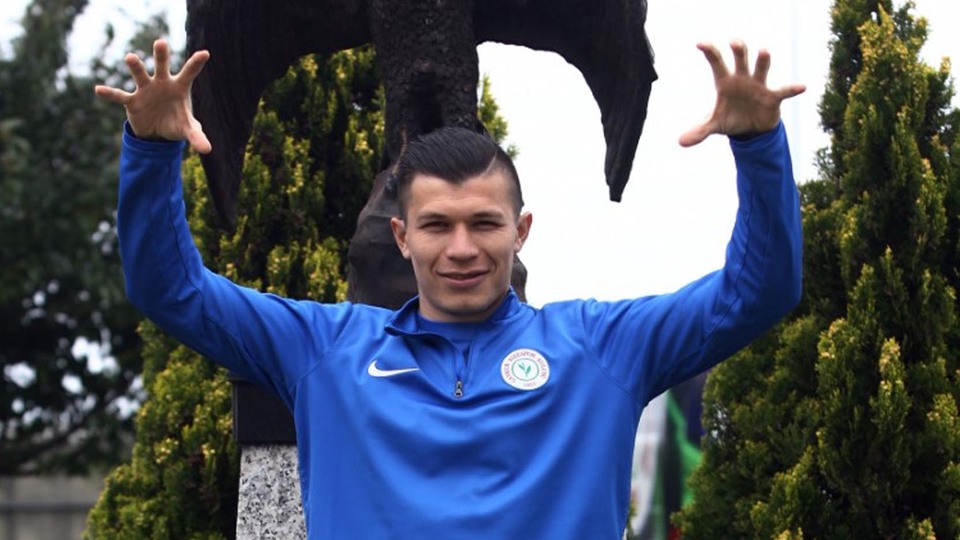 Gol kralı Samudio, Rize'de kalacak