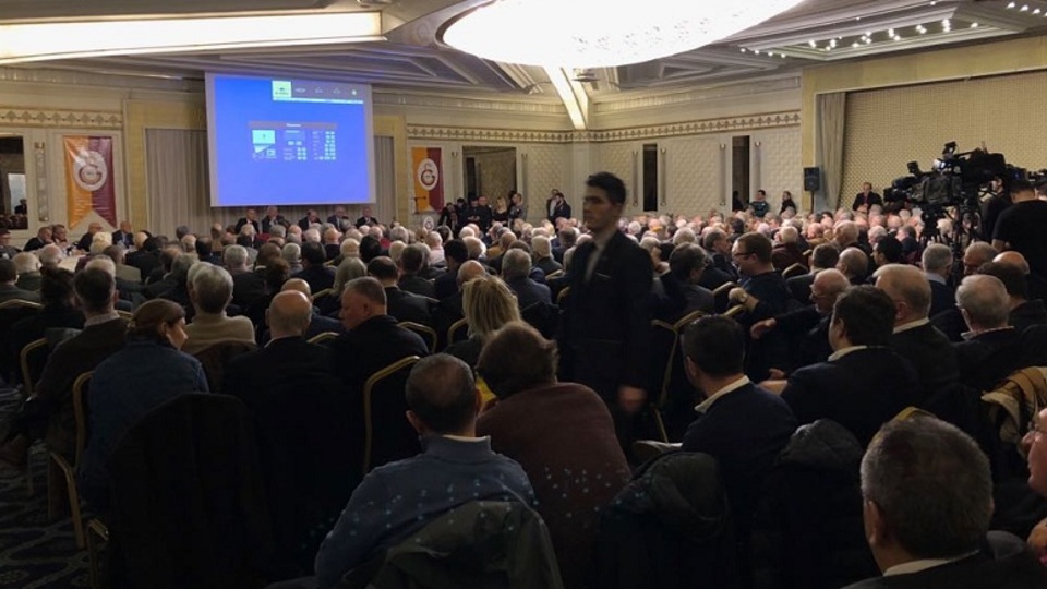 Galatasaray'da Divan toplanıyor