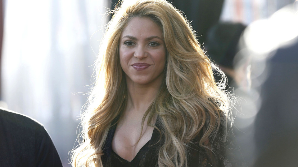 Shakira geliyor