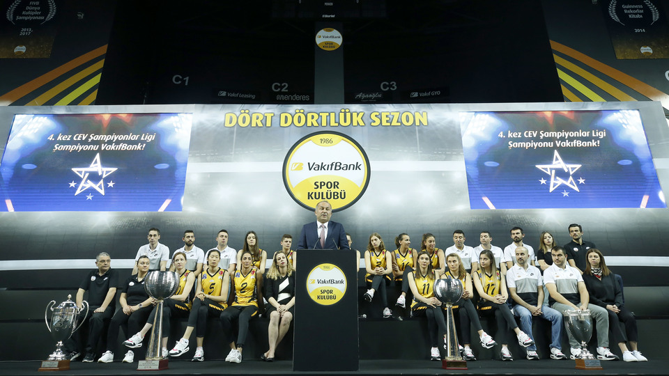 Şampiyon, medyayla buluştu!