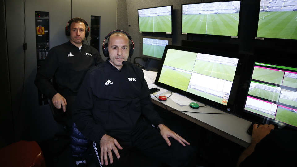 Türkiye'de ilk kez 'Video Hakem' kullanılacak!