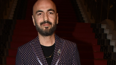 Menajeriyle davalık oldu