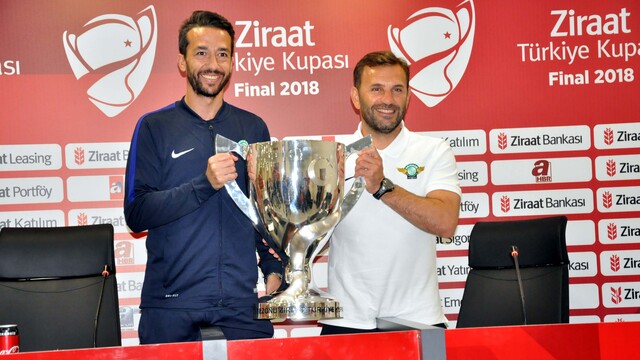 "Fenerbahçe favori olabilir ama..."