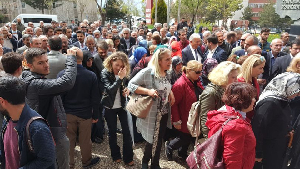 100 bin imzada son gün! Resmi olmayan sayılara göre 3 aday yeterli imzayı topladı