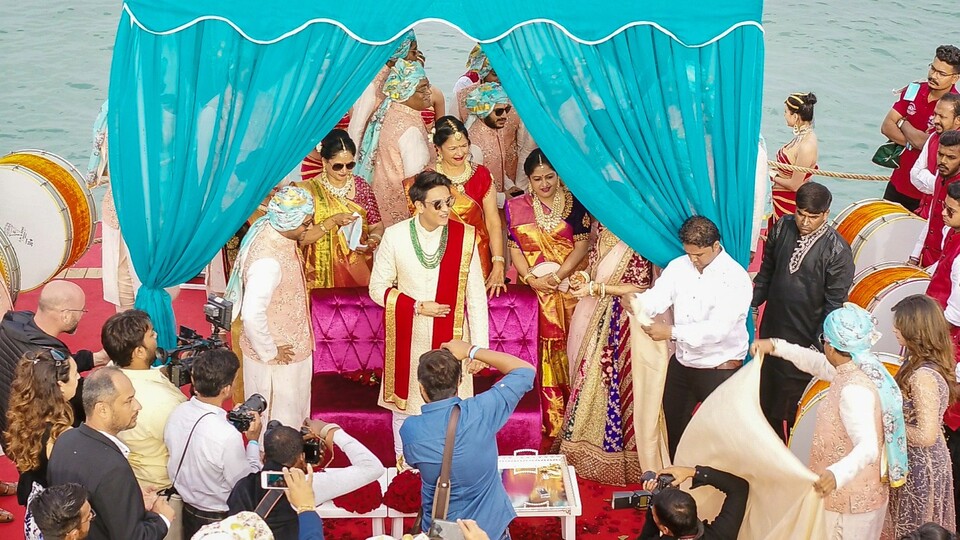 Milyon dolarlık düğün Bodrum'da başladı