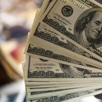 Dolar 4.37 liradan döndü