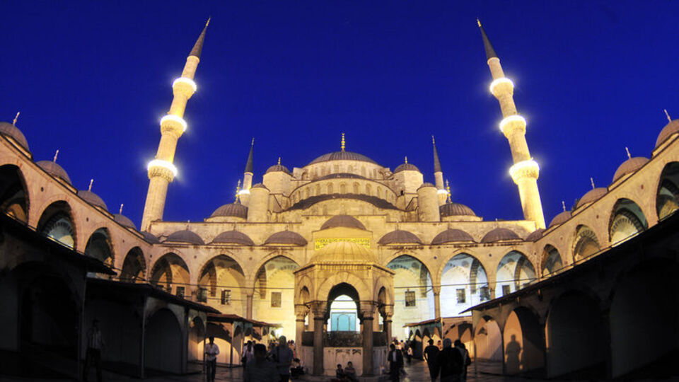 Akşam ezanı saat kaçta okunacak?