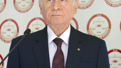 Bahçeli'den Fransa'nın İslam karşıtı bildirisine tepki