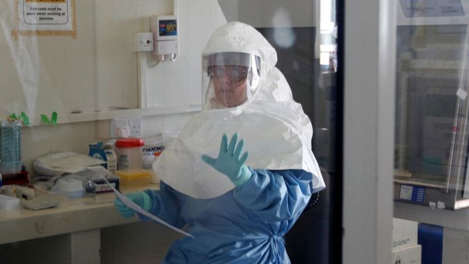 Ebola yine can aldı