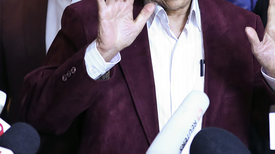 Mahathir 92 yaşında yeniden seçildi