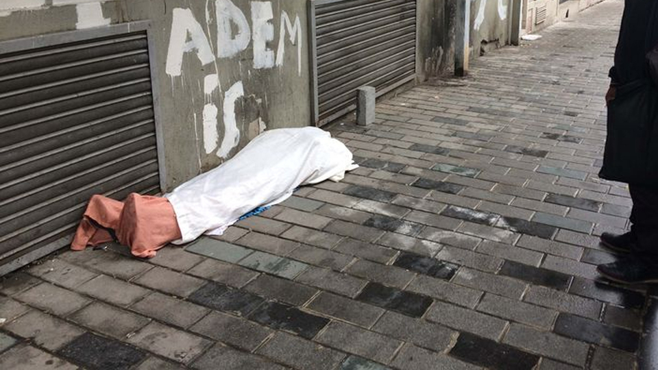 Kimse aldırış etmedi! "Bu ceset değil"