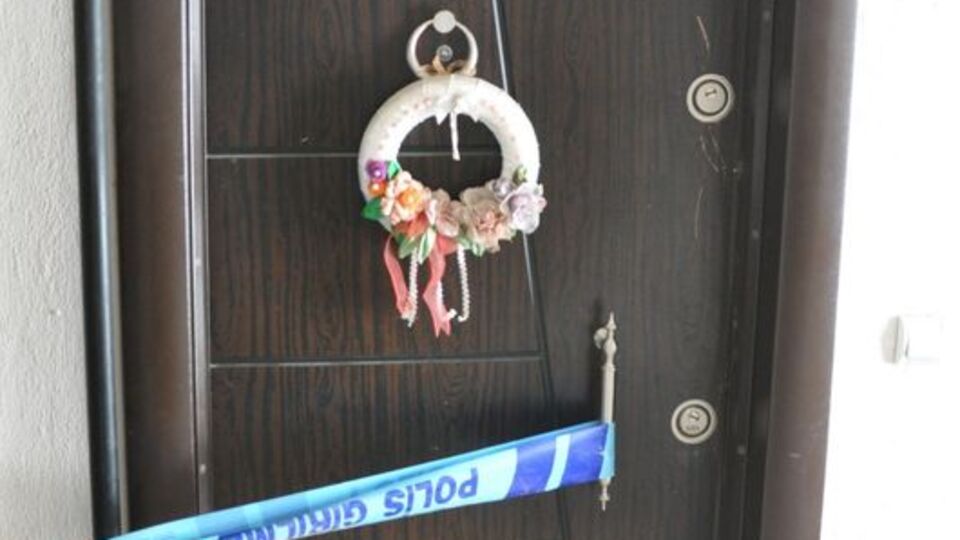 Cinnet evi! Korkunç manzarayla karşılaştılar