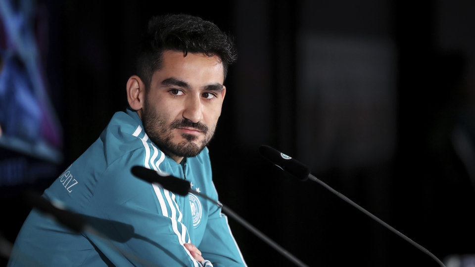 İlkay Gündoğan, kütüphane yaptırdı