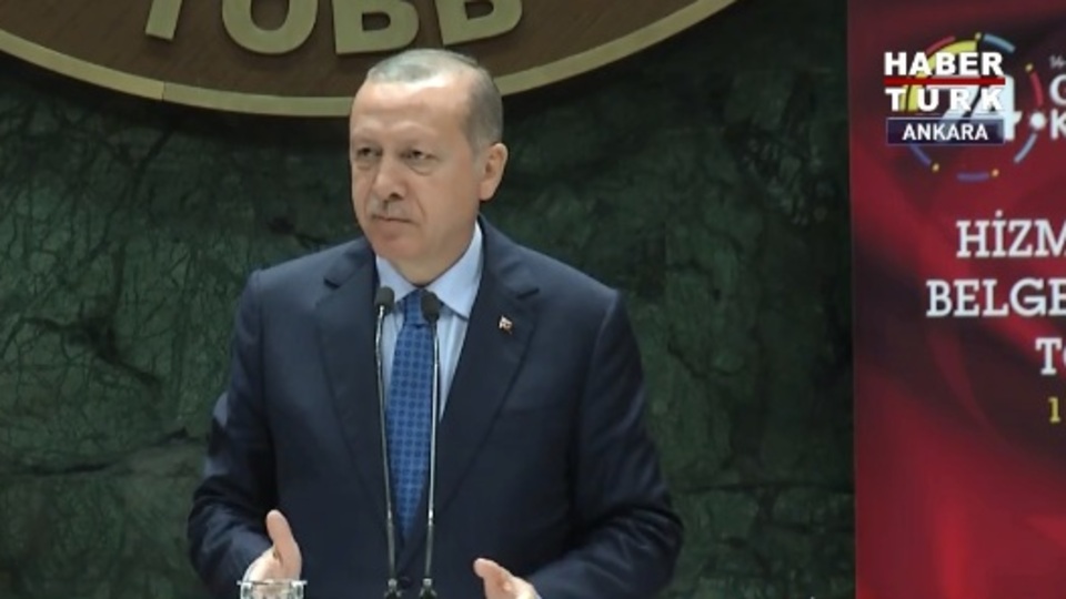 "Hangi öğrencilerin hocasıysan onlara not ver"