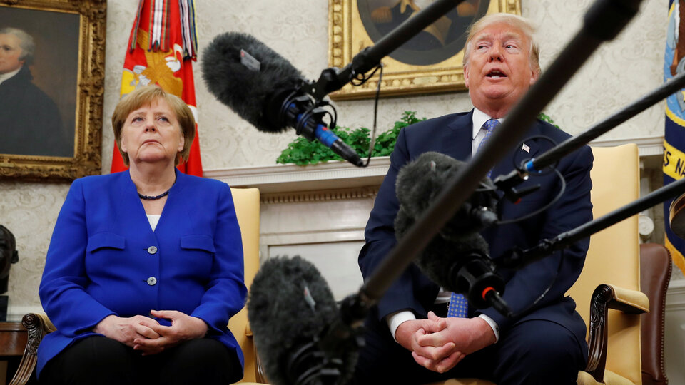 Merkel'den Trump'a tepki: Dünya için iyi olmaz