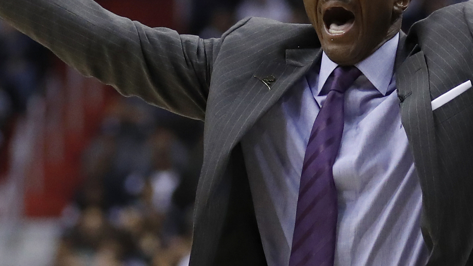 Toronto Raptors, Casey'nin görevine son verdi