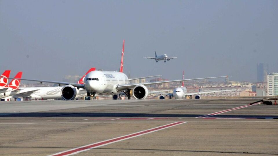 Atatürk Havalimanı'ndan uçacaklar dikkat!