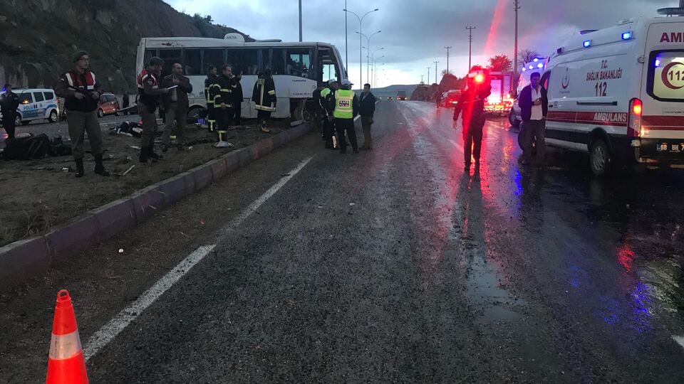 Nevşehir Aksaray yolunda kaza! 9 yaralı var...