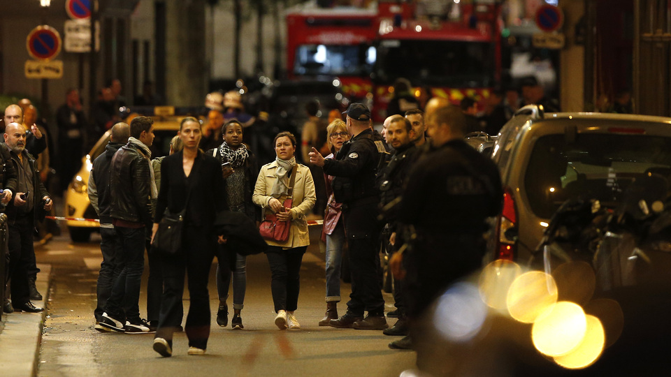 Paris saldırısında terör şüphesi!