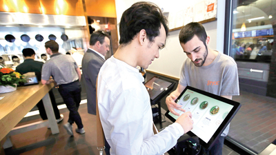 Bu restoranda hiçbir insan çalışmıyor!