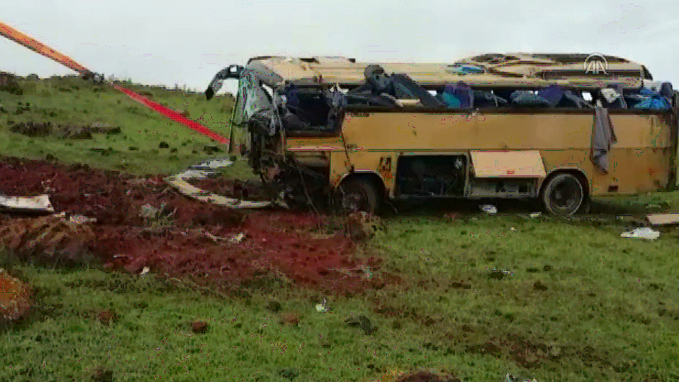 Ardahan'da korkunç kaza! 4 ölü, 22 yaralı