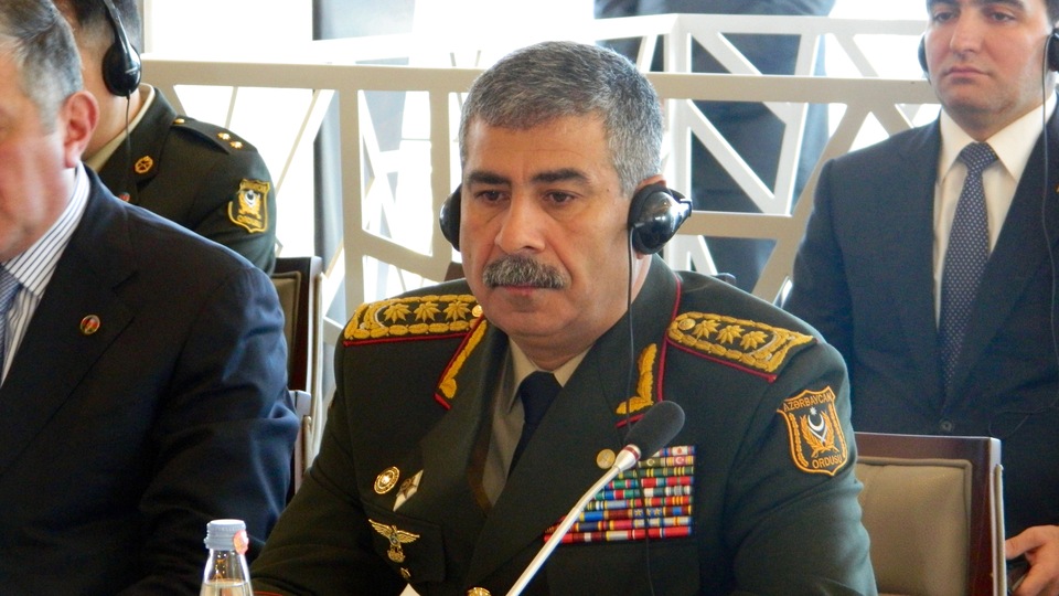 Azerbaycan'dan Ermenistan'a: Ordumuz hazır!