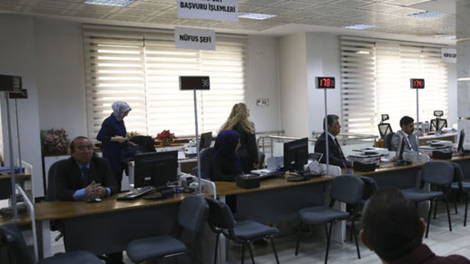 Ad ve soyad düzeltme işlemi yaptıracaklar dikkat! Ertelendi