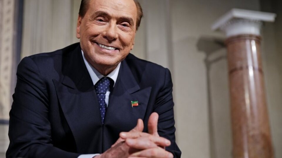 Berlusconi'nin siyaset yasağı kaldırıldı