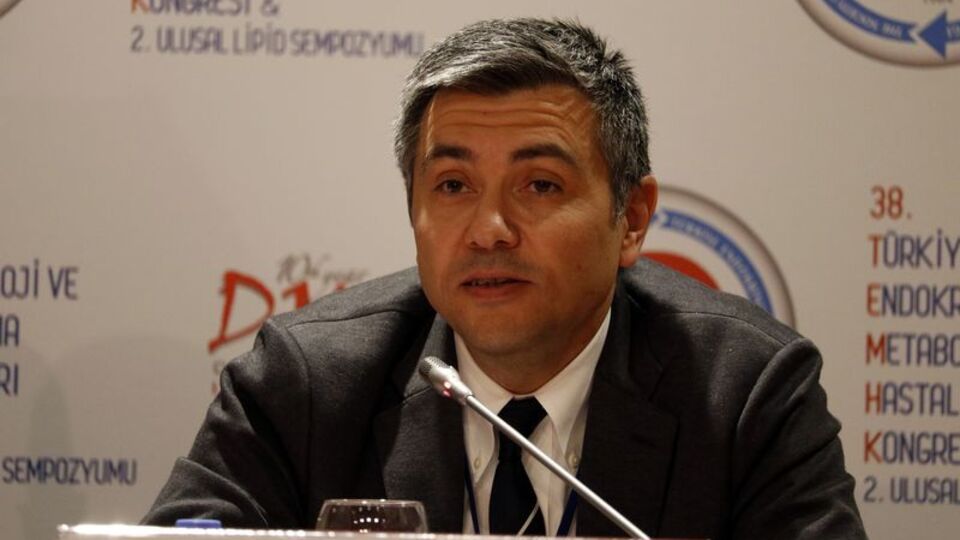 Diyabet teşhisi konulunca doktor olmaya karar verdi! Şimdi diyabetlilere ışık tutuyor...