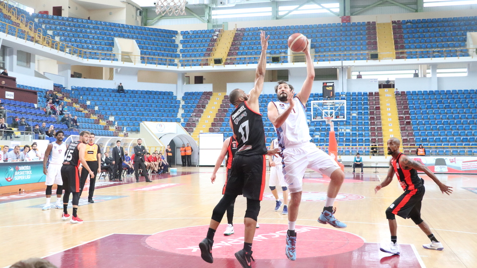 Trabzonspor evinde fark yedi!