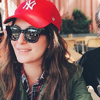 "Ortaokuldaki platonik aşkımla beraberim"