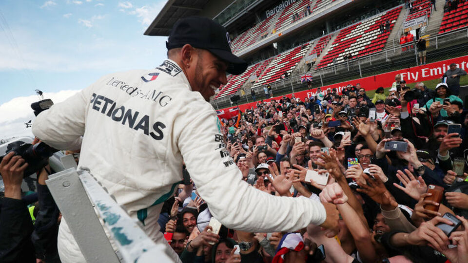 Hamilton İspanya'da da zirvede