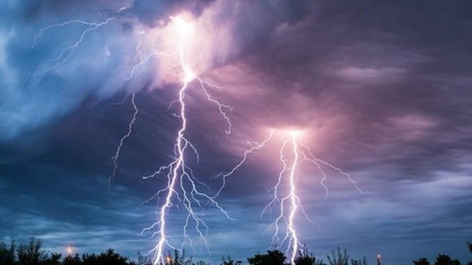 Sığındığı ağaca yıldırım düşen çoban öldü