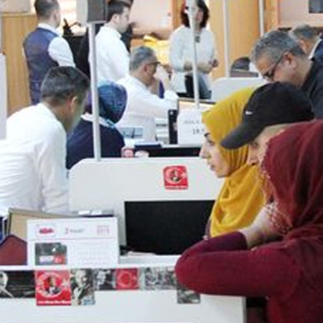 Nüfus müdürlüklerinde izdiham! '3'ü Bir Yerde' uygulamasına rekor başvuru!