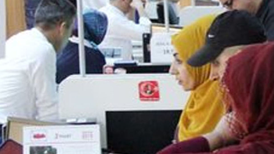 Nüfus müdürlüklerinde izdiham! '3'ü Bir Yerde' uygulamasına rekor başvuru!