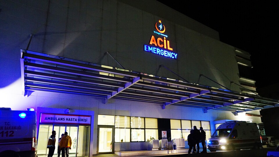 Eşini 17 yerinden bıçakladı! Kaçmaya çalışırken hayatının şokunu yaşadı