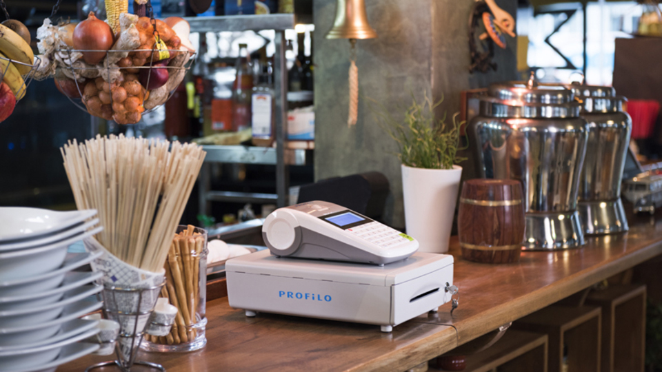 Bayram ikramiyeleri esnafı sevindirdi