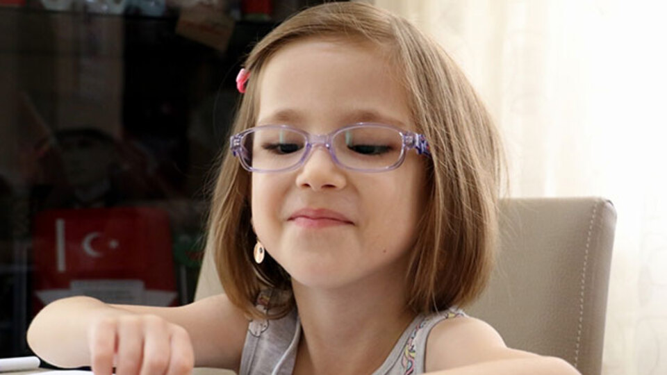 4.5 yıla 21 ameliyat sığdırdı!