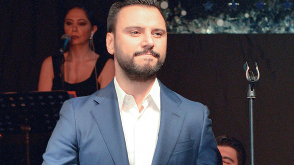 "Her istek şarkı için 100 dolar istiyorum"