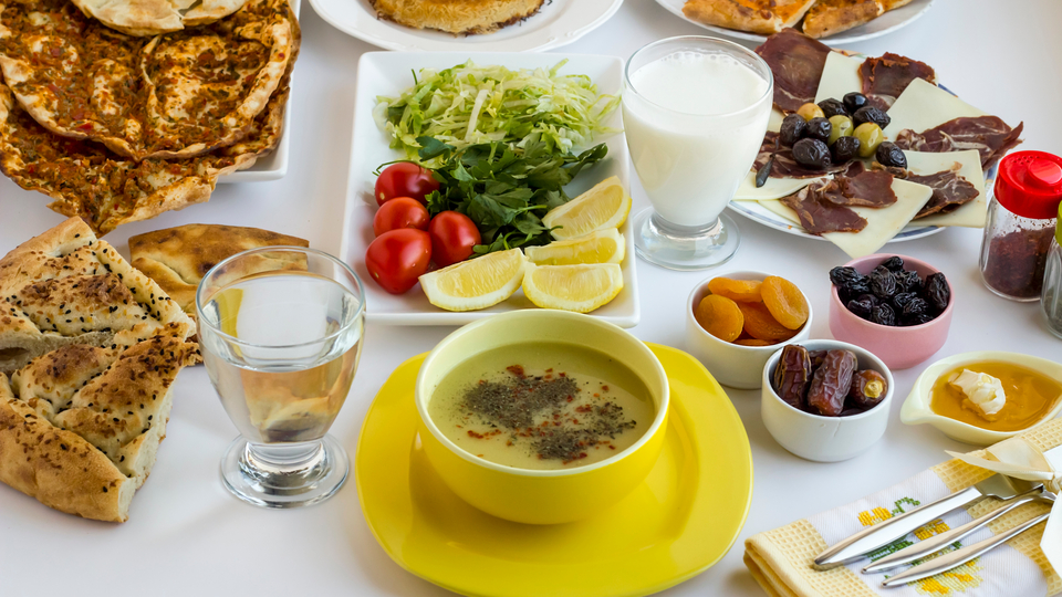 Bakanlık'tan oruç tutmayı kolaylaştıran öneriler!