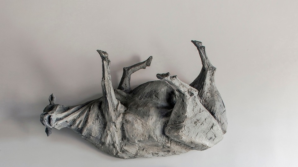 Burcu Erden'in ilk kişisel sergisi "Yarının Külleri"