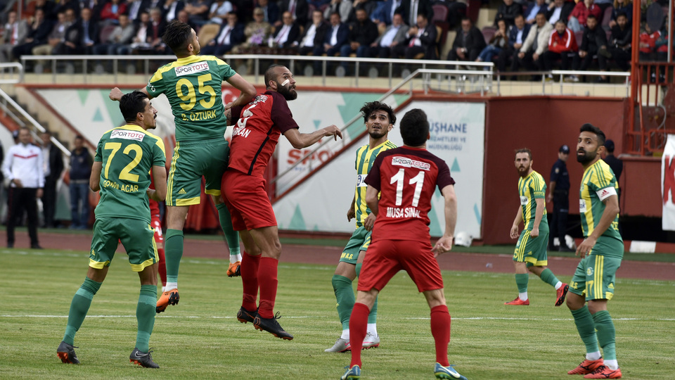 2. Lig'de yarı finale yükselen ilk iki takım belli oldu