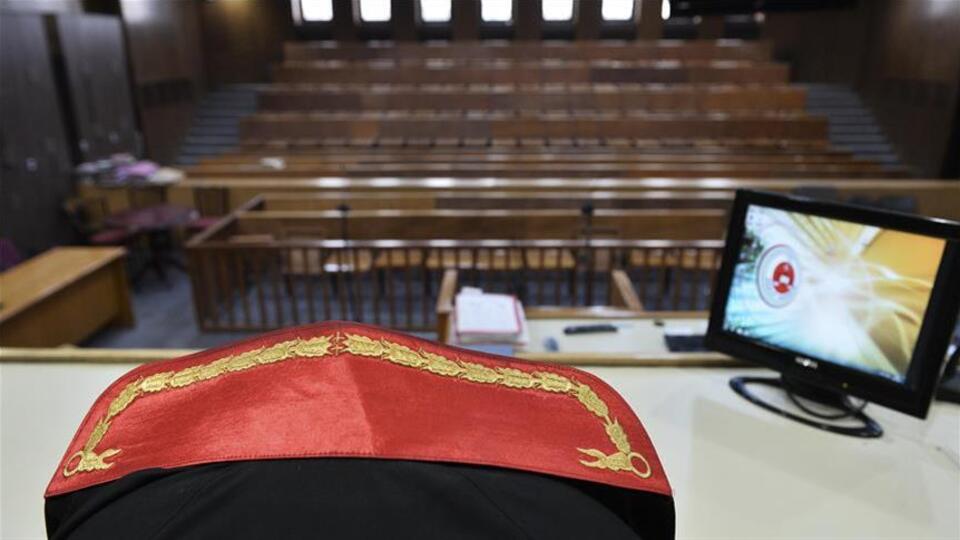 FETÖ elebaşı Gülen'i "Mehdi" ilan eden hakim yine Gülen'i savundu