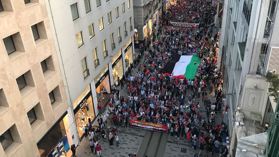 İstiklal Caddesi'nde ABD ve İsrail protestosu
