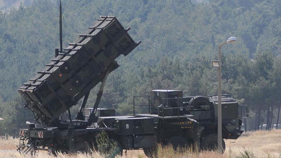 Husilerden Suudi Arabistan'a balistik füze saldırısı