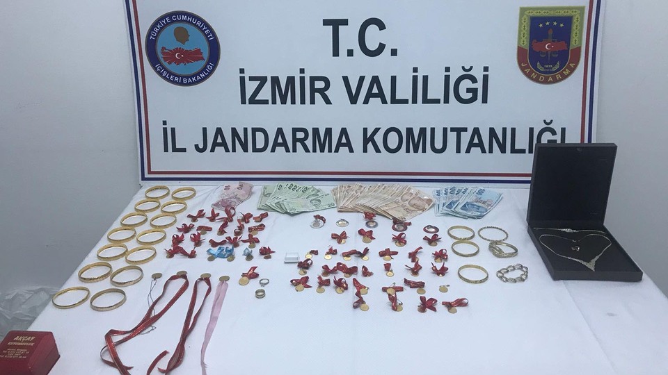 Takılarım çalındı dedi, gözaltına alındı!