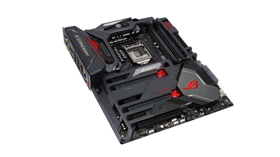 ASUS Republic of Gamers Maximus Formula serisinin 10. yılını kutladı