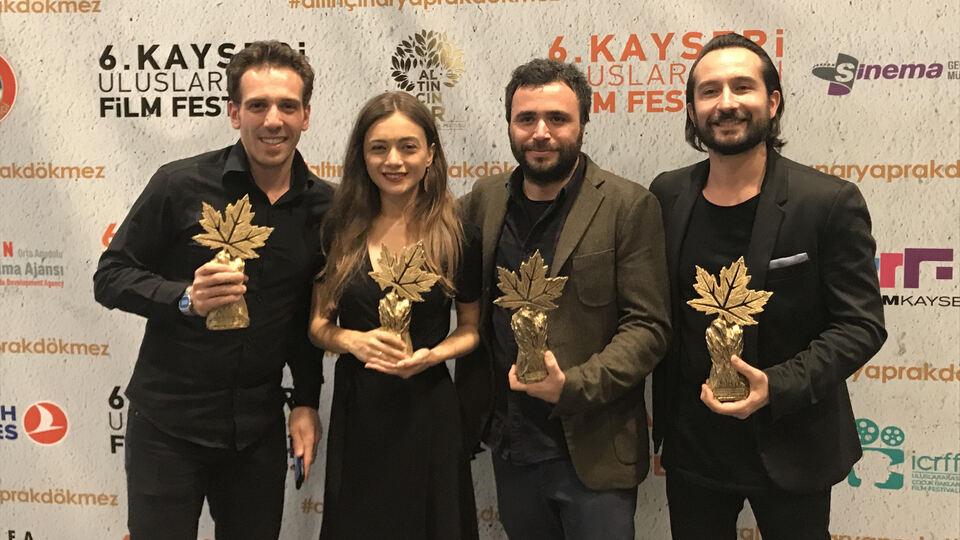 Taksim Hold'em'e ödül yağmuru