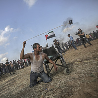 Diz çökerek yaşamaktansa...