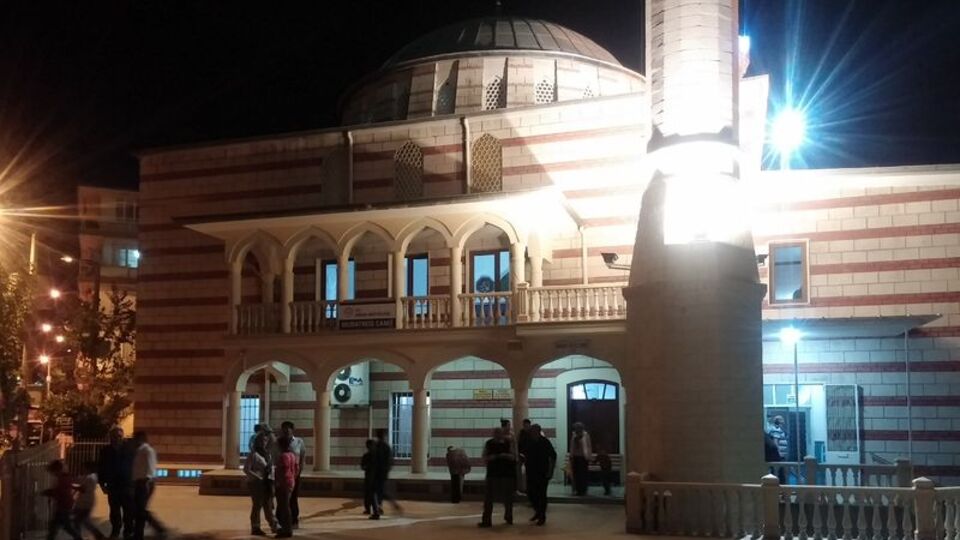 İzmir'de sahur ve imsak saat kaçta?